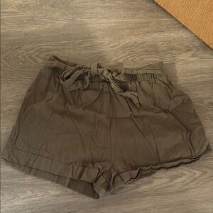 SHEIN Green High Waist Shorts Relaxed Fit